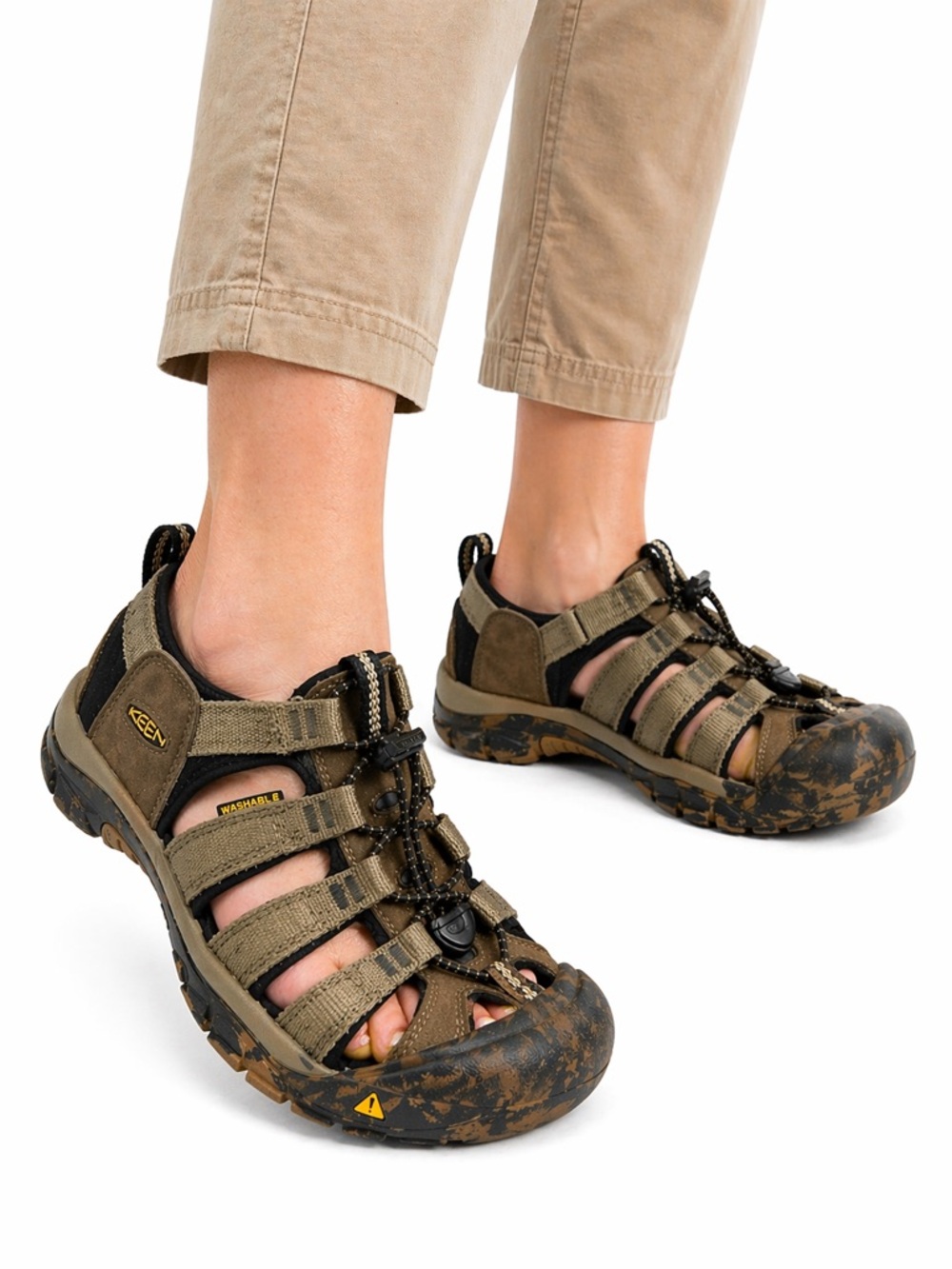 Size 6 KEEN Women’s Newport H2 Hiking Sandals Trail‎ Outdoor Brown Camo
